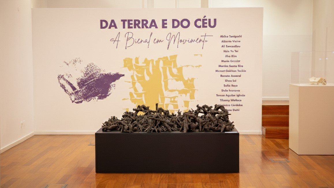 Da Terra e do Céu - A Bienal em Movimento